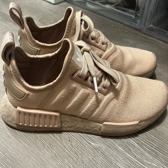 Adidas NMD R1 ‘Ash Pearl’ - Picture 1 of 4
